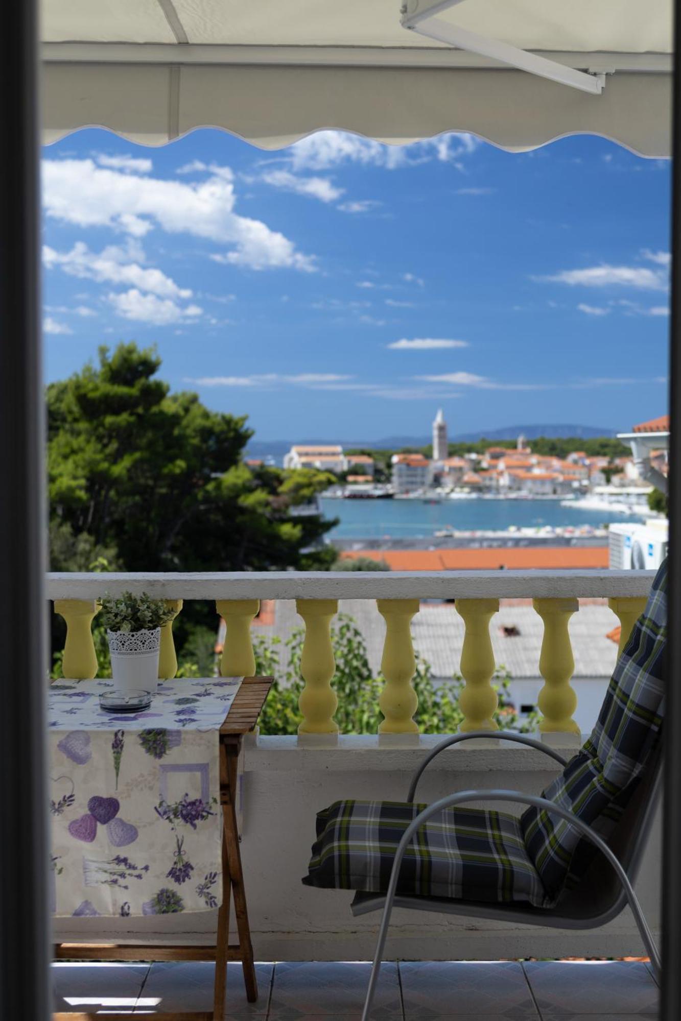 Apartments Mare Banjol Exterior foto
